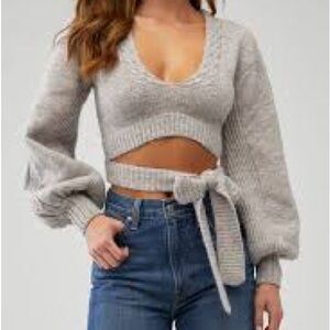 FOR LOVE & LEMONS
AMELIA CROP SWEATER